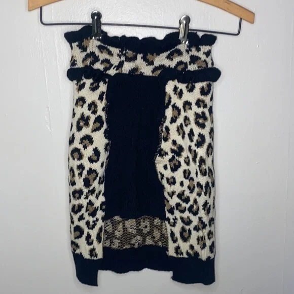 🐚2 adorable dogs sweaters! - Picture 2 of 10